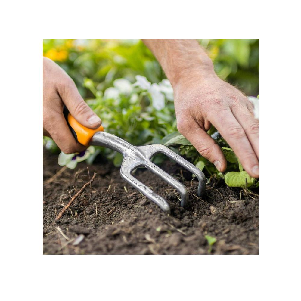 Cheapest β Fiskars Ergo Hand Cultivator - 384240-1001 - Garden & Landscaping Tools β - Image 2